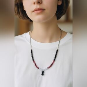 NWT Black and Red Beaded Necklace with Onyx